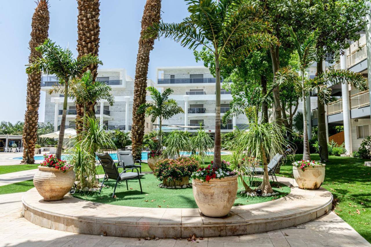 Apartamento דירת גן פונה לבריכה - Pool Garden View Eilat Exterior foto