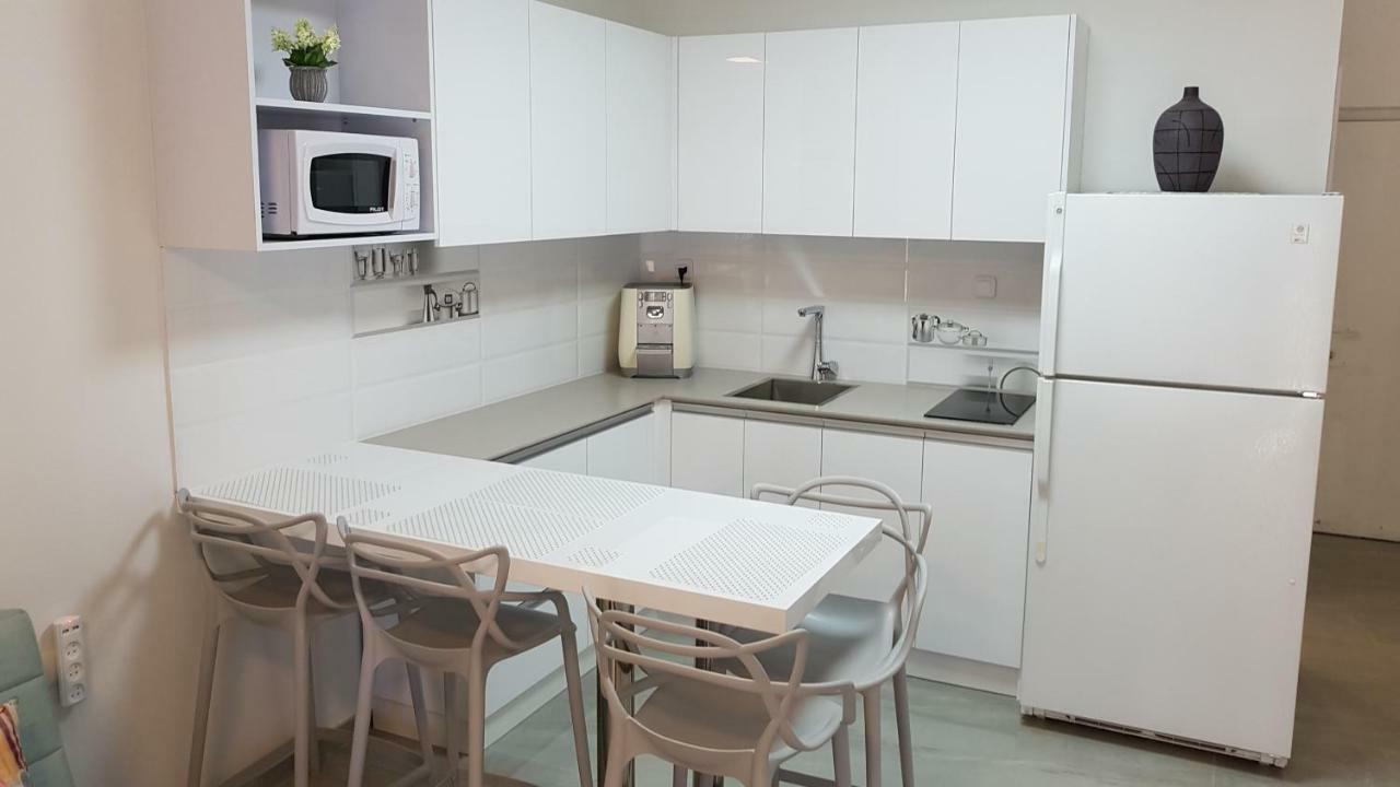 Apartamento דירת גן פונה לבריכה - Pool Garden View Eilat Exterior foto