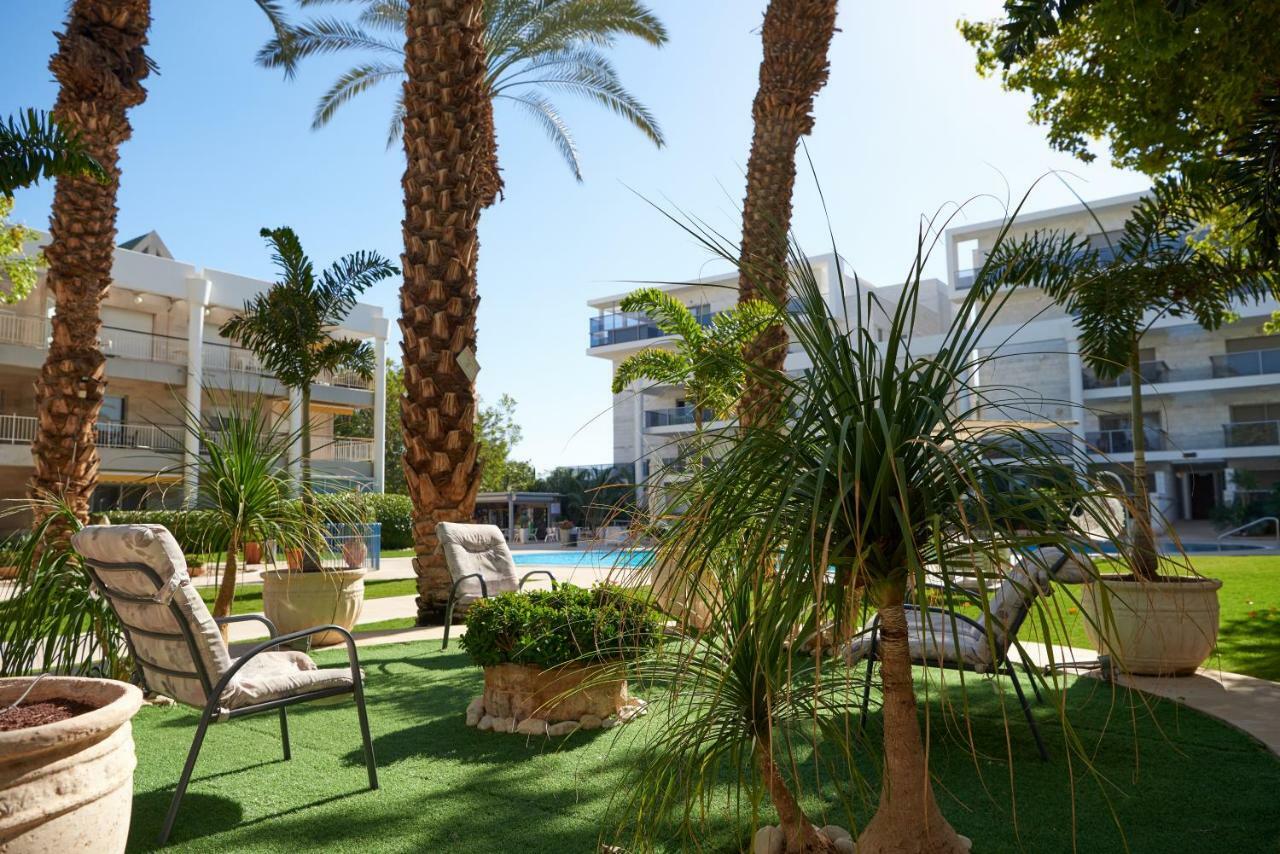 Apartamento דירת גן פונה לבריכה - Pool Garden View Eilat Exterior foto